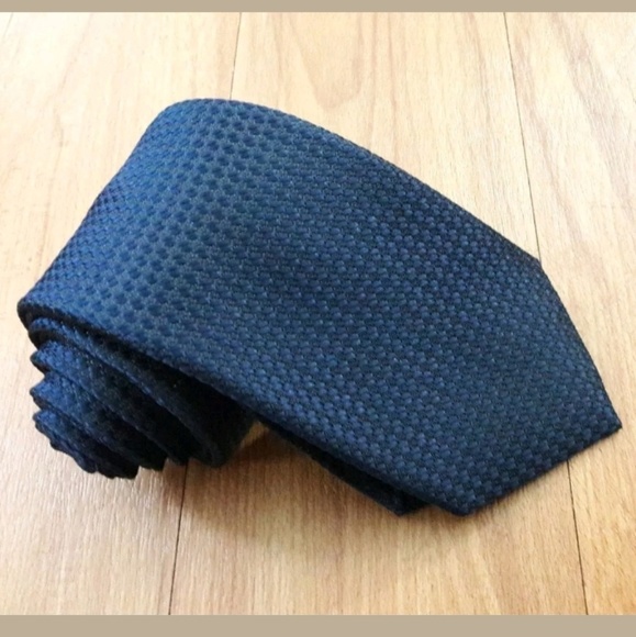 JOS. A. BANK 1905 Collection Navy 100% Silk Tie - Picture 2 of 5